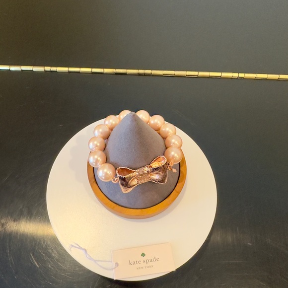 NWT Luxury authentic Minimalist Kate Spade chunky pearl bow statement bracelet - Picture 13 of 17